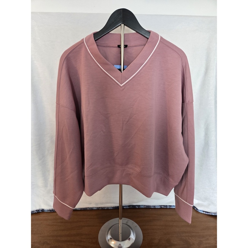 Express Womens Pink V-Neck Pullover. Size Large.
